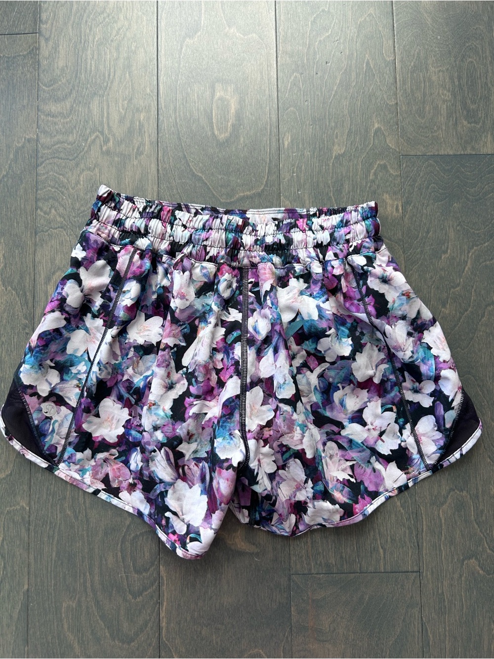 Lululemon Floral Shorts Size 4